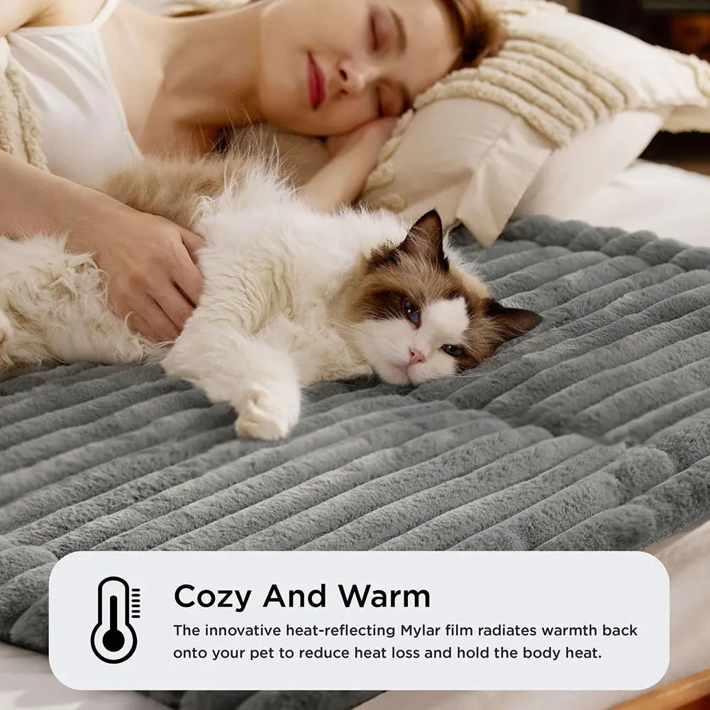 SnuggleHeat™ Self-Warming Pet Bed 🐱✨